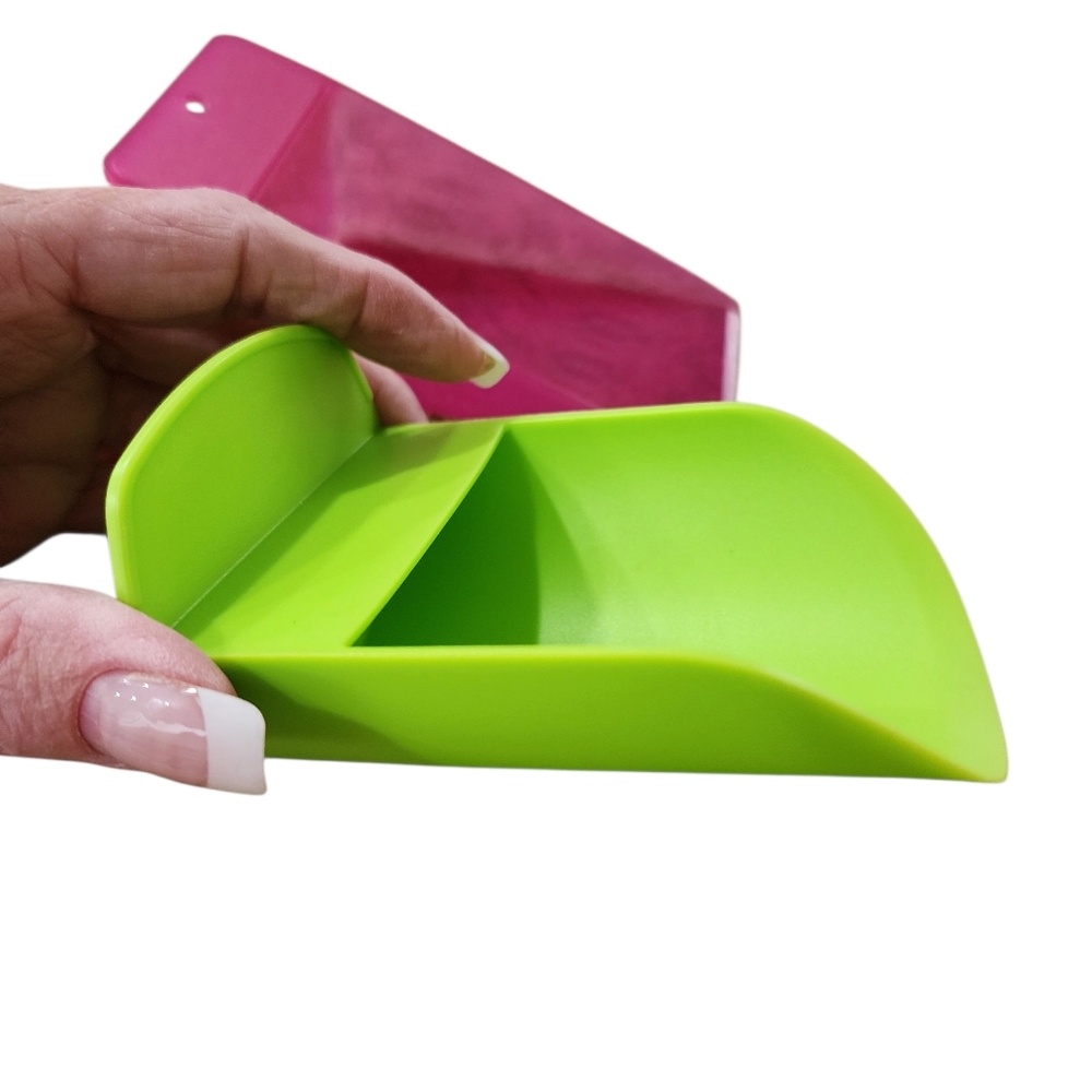 TUPPERWARE Scoops 3 Sizes, 4 Scoops New - Picture 3 of 4